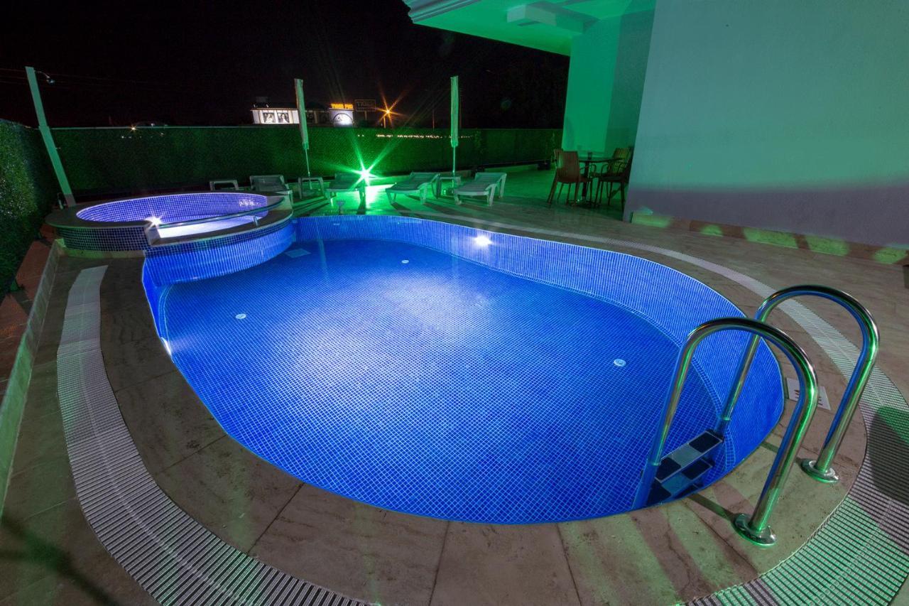 Huma Elite Hotel Antalya Buitenkant foto